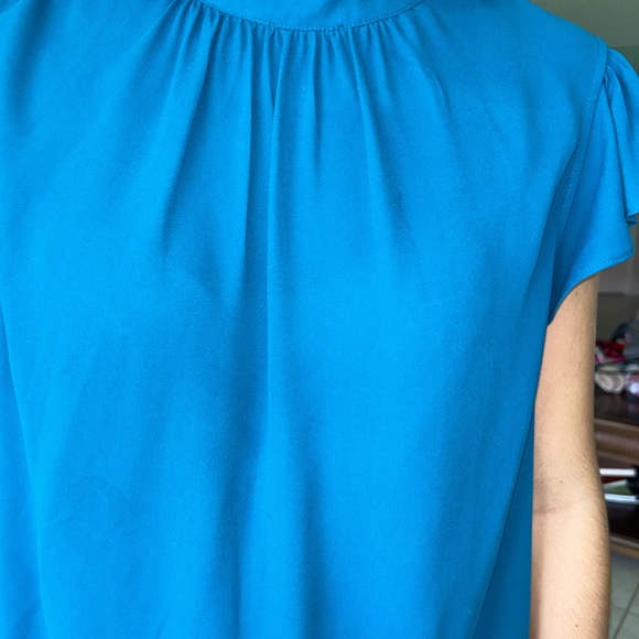 Seventh Avenue sleeveless top with ruffles on the openings size M EUC!!! - Picture 2 of 6